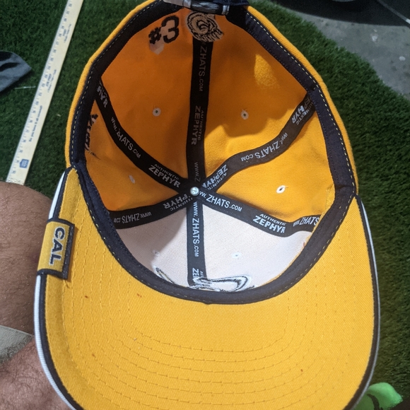 ZHATS California Golden Bears Embroided One Size Fits All Cap - Picture 4 of 9